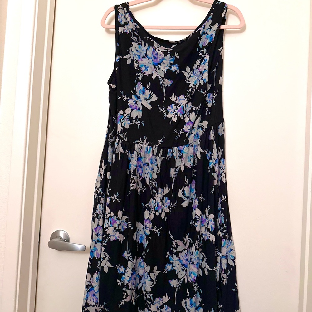 Torrid Black Floral Midi Dress